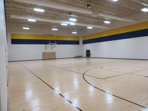 An indoor full basketball court
